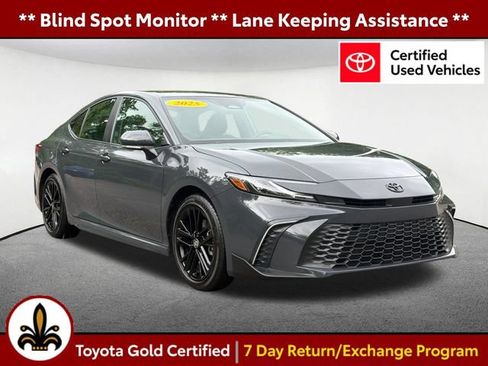 Certified 2025 Toyota Camry SE w/ Convenience Package FWD image 1