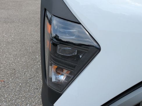 New 2027 Hyundai Kona SEL Sport FWD image 10