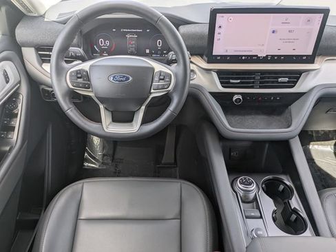 Certified 2026 Ford Explorer Active w/ Active Comfort Package RWD image 17