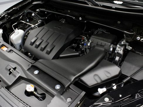 New 2026 Mitsubishi Eclipse Cross LE image 30