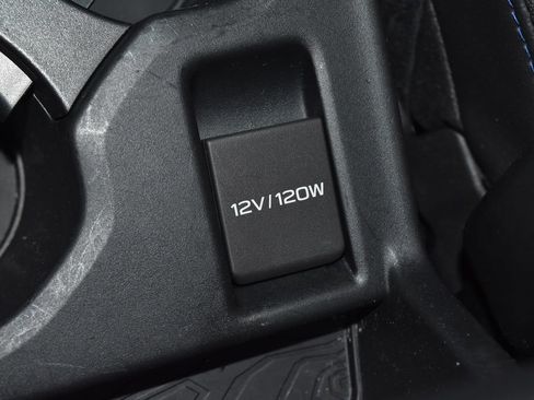 Used 2025 Subaru Forester Premium AWD/4WD image 16
