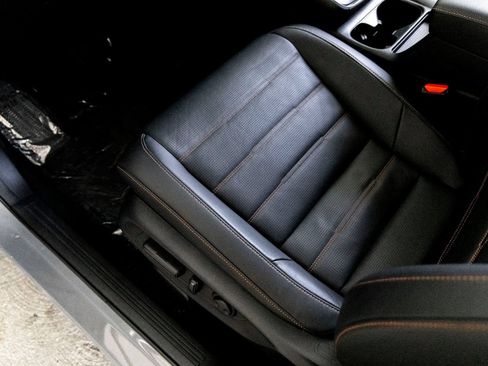 Used 2025 Honda CR-V Sport Touring image 12