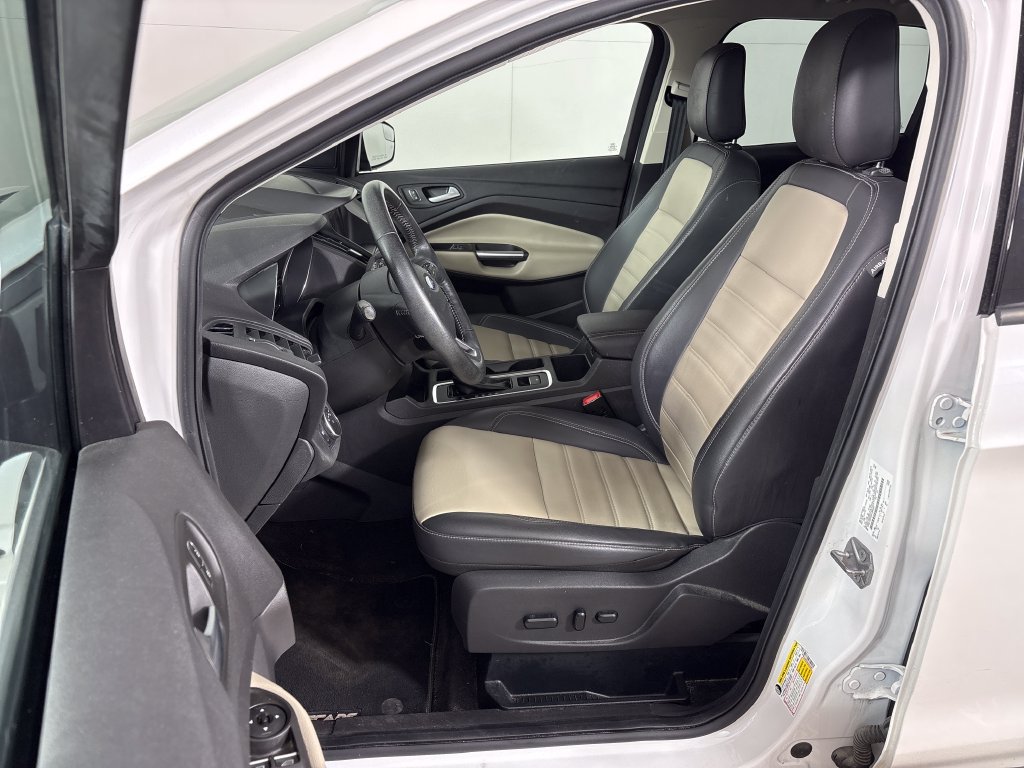 Certified 2019 Ford Escape SEL FWD image 26