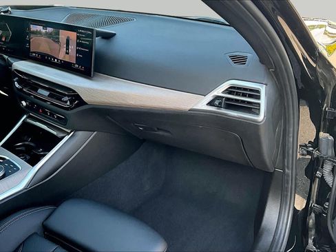 Used 2025 BMW 330i Sedan RWD image 18