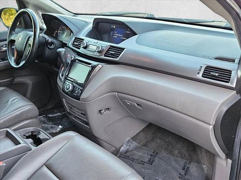 Used 2014 Honda Odyssey Touring image 25
