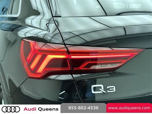 Certified 2025 Audi Q3 2.0T Premium Plus w/ Premium Plus Package image 9