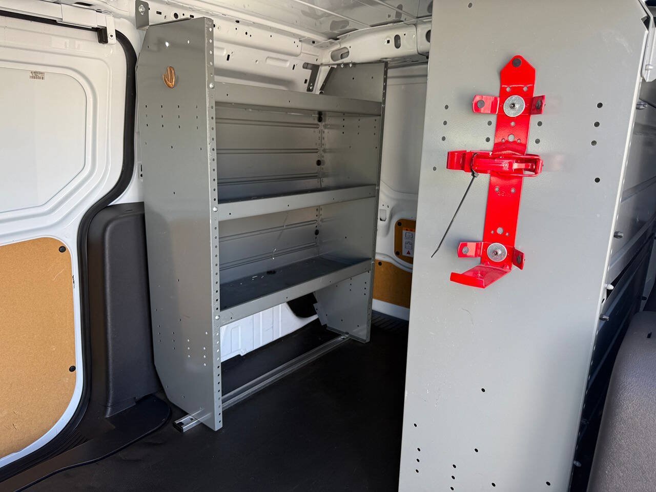 Used 2018 Ford Transit Connect XLT FWD image 29