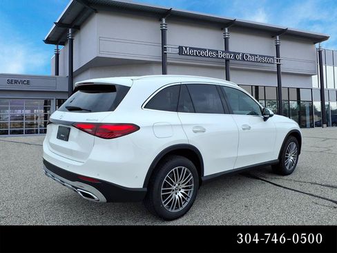 Used 2026 Mercedes-Benz GLC 300 4MATIC image 3