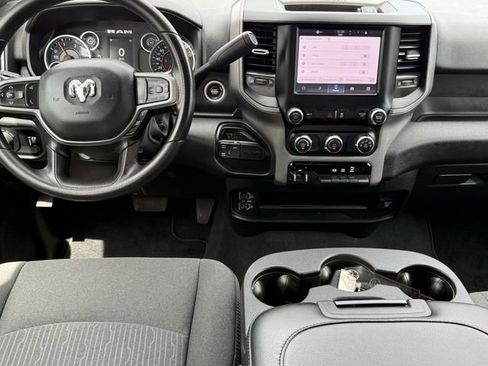 Used 2024 RAM 3500 Tradesman w/ Chrome Appearance Group AWD/4WD image 9