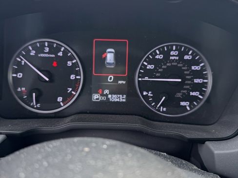 Certified 2024 Subaru Crosstrek 2.0i Premium image 17