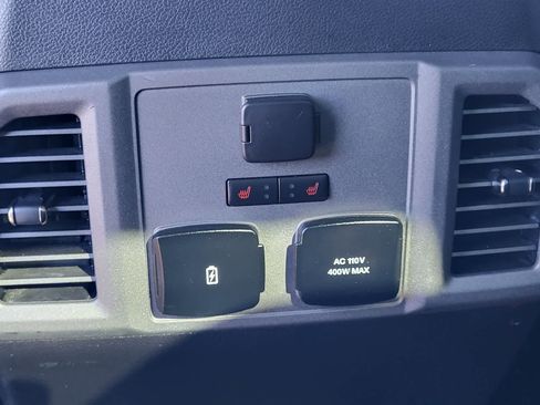 Used 2018 Ford F150 Raptor w/ Equipment Group 802A Luxury image 30