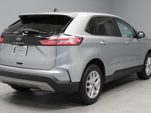 Certified 2024 Ford Edge SEL image 11