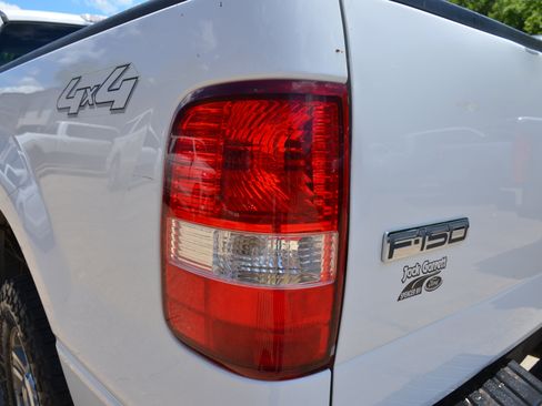 Used 2006 Ford F150 XLT AWD/4WD image 9