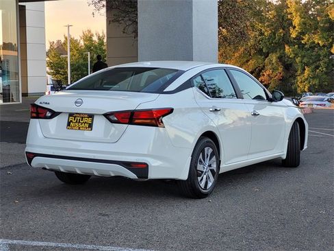 New 2025 Nissan Altima 2.5 S image 6
