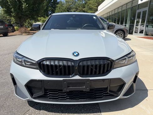 Used 2023 BMW 330e xDrive w/ M Sport Package AWD/4WD image 10