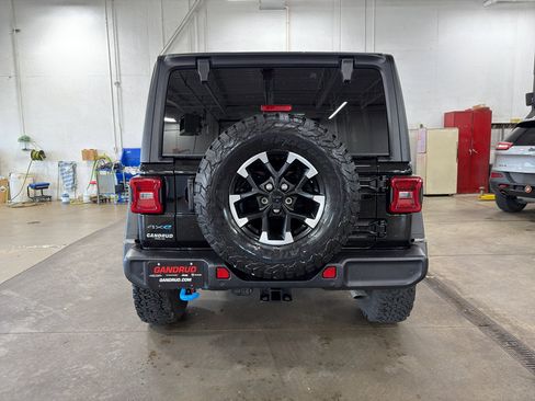 Used 2025 Jeep Wrangler Unlimited Rubicon 4xe w/ Safety Group AWD/4WD image 5
