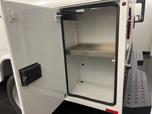 New 2025 Ford F550 4x4 Crew Cab Super Duty image 30