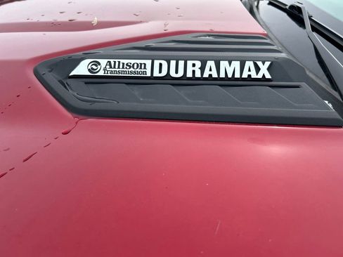 Used 2021 Chevrolet Silverado 2500 High Country w/ Technology Package image 16