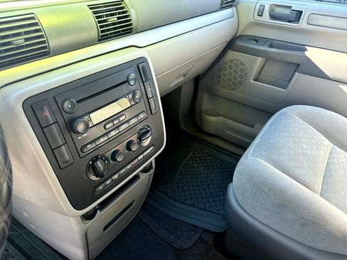 Used 2007 Ford Freestar SE image 11
