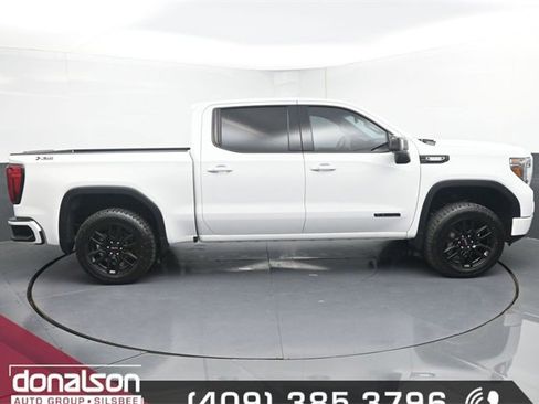 Used 2022 GMC Sierra 1500 Elevation w/ Driver Alert Package I image 2