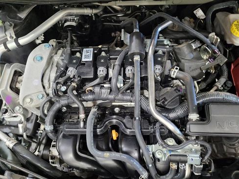 Used 2025 Nissan Sentra SV FWD image 30