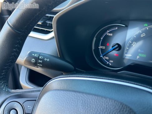 Used 2024 Toyota RAV4 XLE image 29