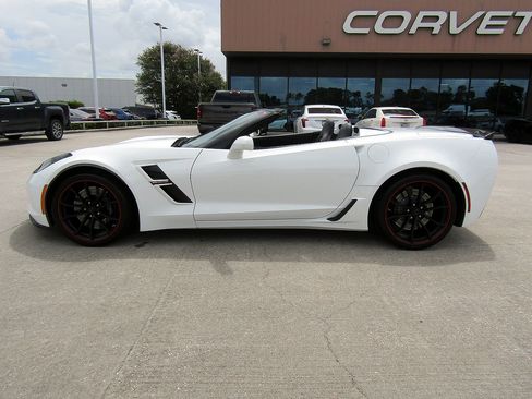 Used 2019 Chevrolet Corvette Grand Sport RWD image 8