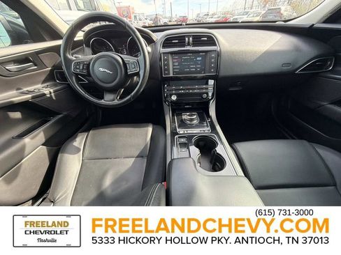 Used 2017 Jaguar XE image 20