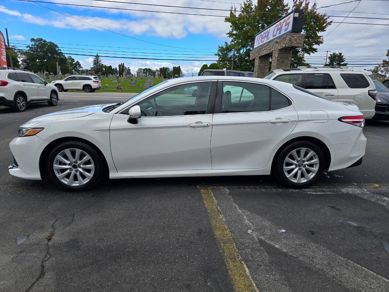 Used 2018 Toyota Camry LE w/ Convenience Package FWD image 6