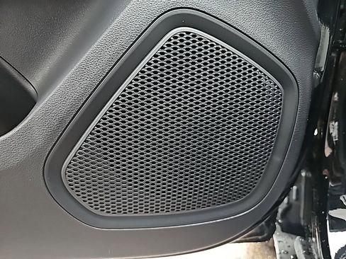 New 2026 Hyundai Venue SEL FWD image 13