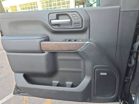 Used 2023 GMC Sierra 2500 Denali image 28