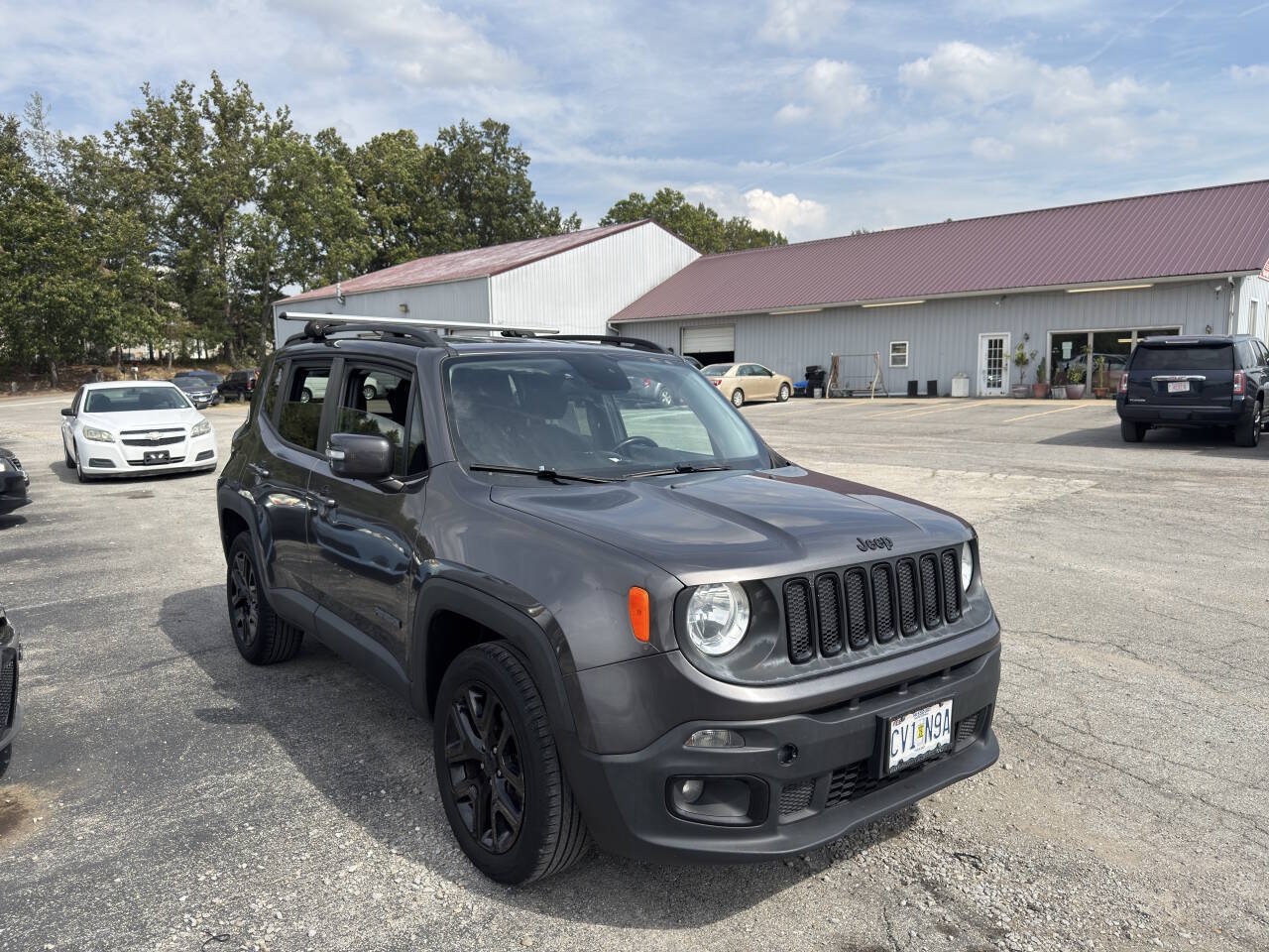 Used 2016 Jeep Renegade Latitude AWD/4WD image 5