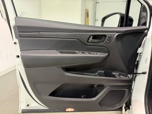 Used 2025 Honda Odyssey Sport-L image 11
