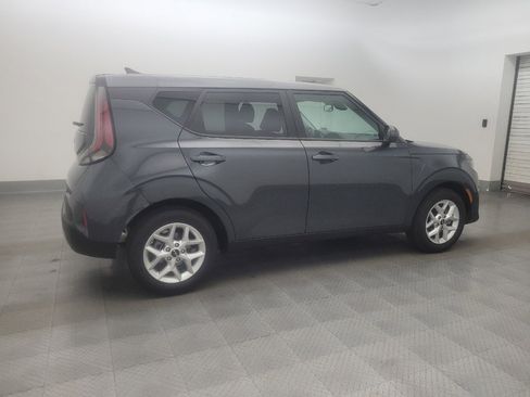 Used 2025 Kia Soul LX image 10
