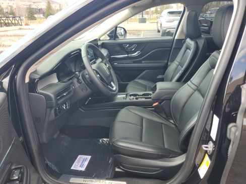 Certified 2024 Lincoln Corsair AWD w/ Equipment Group 101A image 12