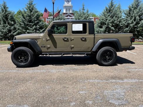 Used 2020 Jeep Gladiator Sport w/ Quick Order Package 24S AWD/4WD image 22