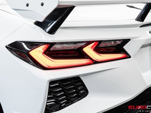 Used 2024 Chevrolet Corvette Stingray Convertible w/ 1LT RWD image 21