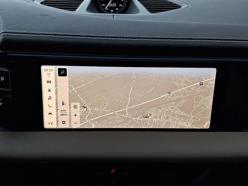 New 2025 Porsche Macan 4 Electric AWD/4WD image 17