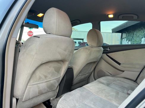 Used 2010 Nissan Altima 2.5 S w/ Convenience Pkg FWD image 13