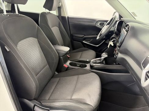 Used 2021 Kia Soul S FWD image 29