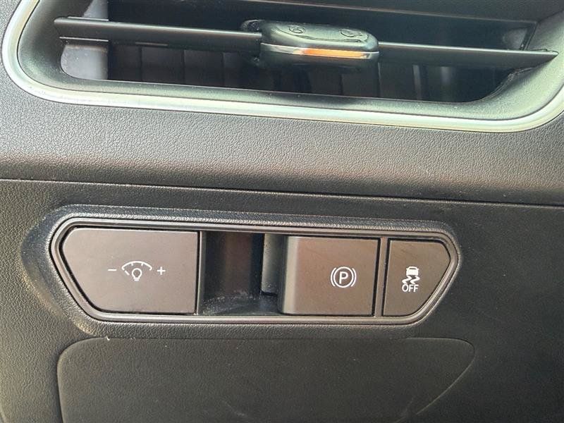 Used 2025 Kia K4 FWD image 13