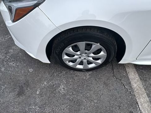 Used 2024 Toyota Corolla LE image 38