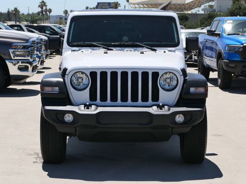 Used 2021 Jeep Wrangler Unlimited Sport AWD/4WD image 7