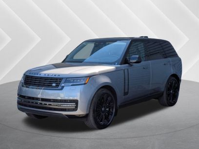 New 2025 Land Rover Range Rover SE