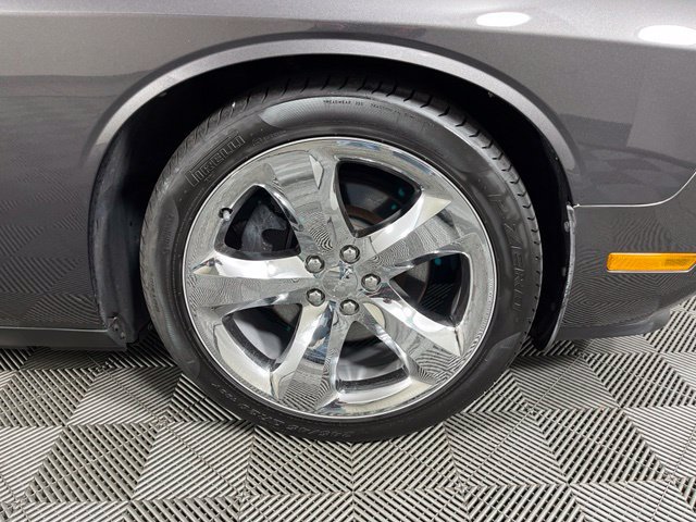 Used 2014 Dodge Challenger R/T Plus RWD image 9