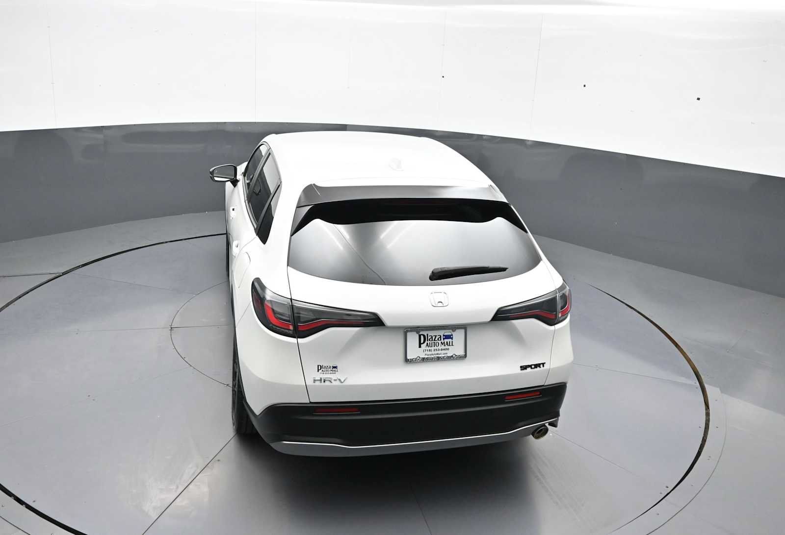 Certified 2025 Honda HR-V Sport image 37