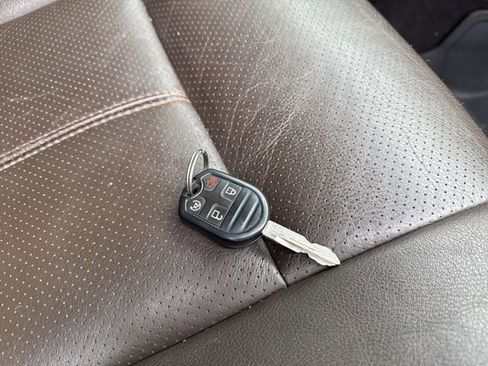 Used 2016 Ford F350 King Ranch w/ King Ranch Package AWD/4WD image 22