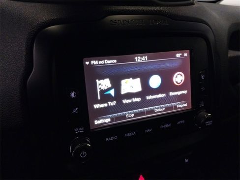 Certified 2017 Jeep Renegade Trailhawk w/ Premium Trailhawk Package image 14