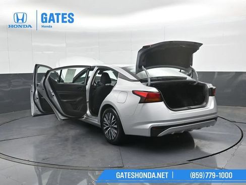 Used 2024 Nissan Altima 2.5 SV image 58