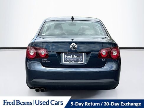 Used 2009 Volkswagen Jetta SE FWD image 6